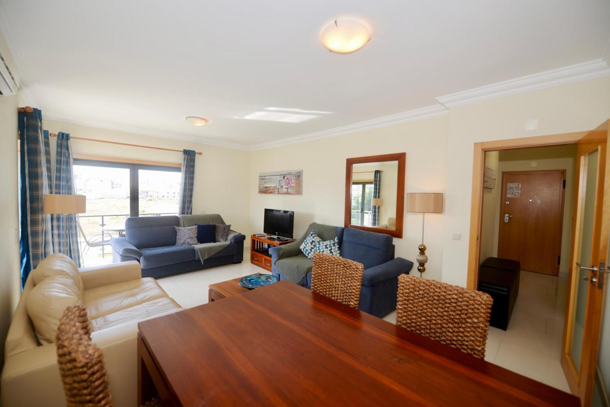 Pebble - 1 Bedroom Apartment Sleeps 5 With Pool & Tennis Court เซามาร์ทินโญโดปอร์โต ภายนอก รูปภาพ